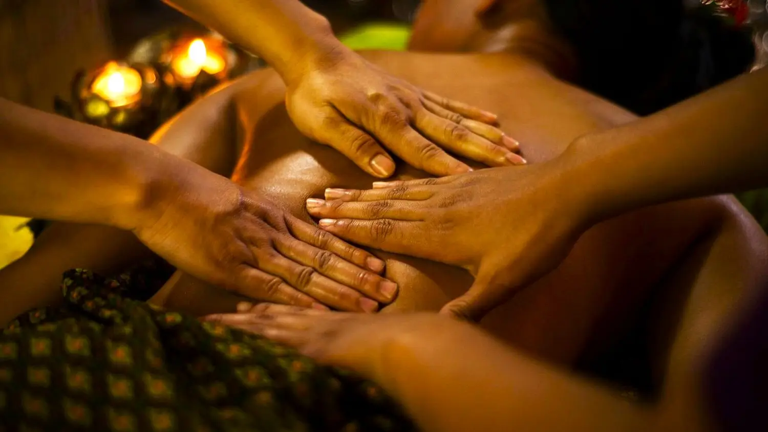 Expérience Massage à 4 Mains